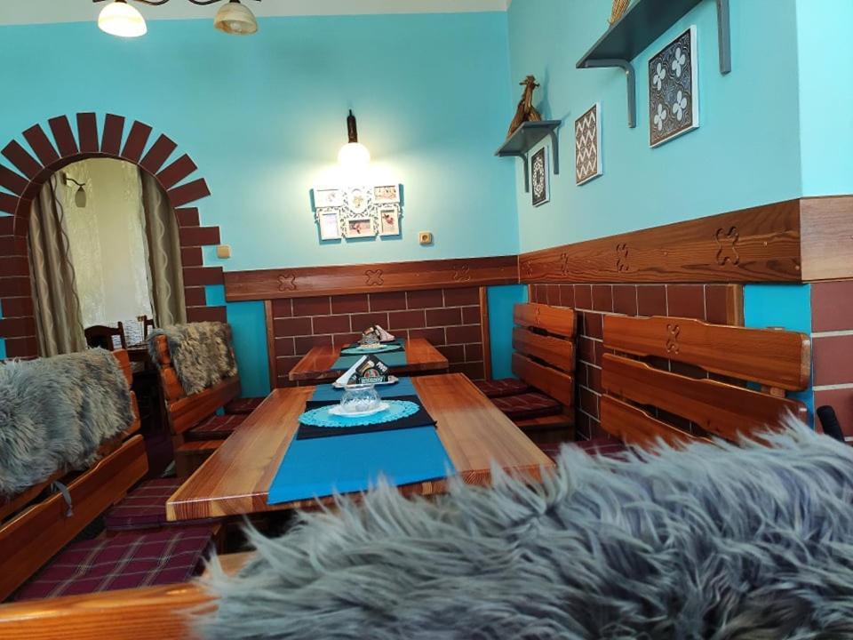 Hotel Saentis Komorní Lhotka Buitenkant foto