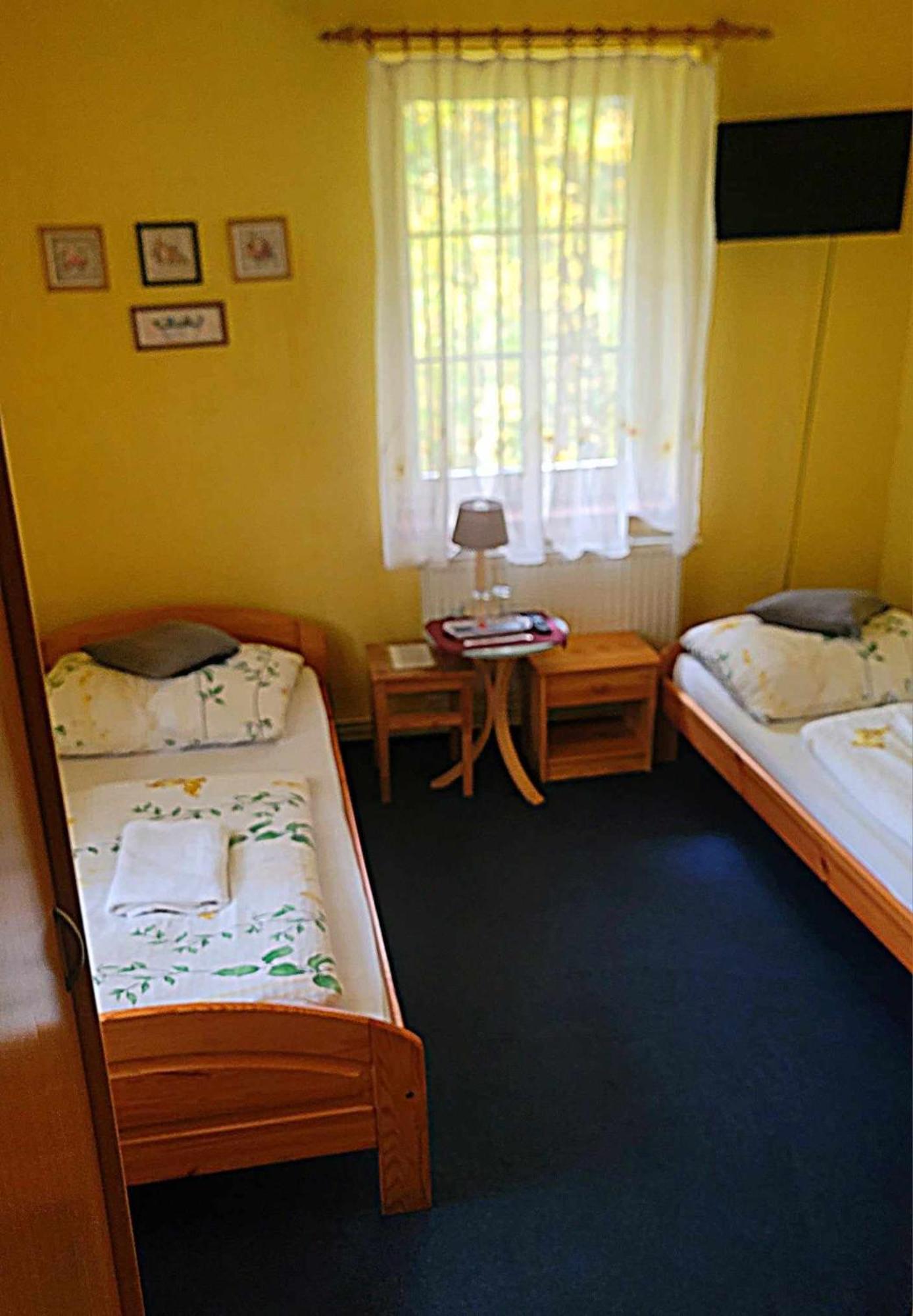 Hotel Saentis Komorní Lhotka Buitenkant foto